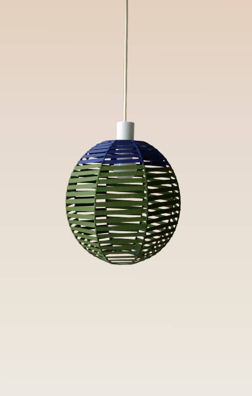 Suspension boule tissée sur structure en métal / D 27cm