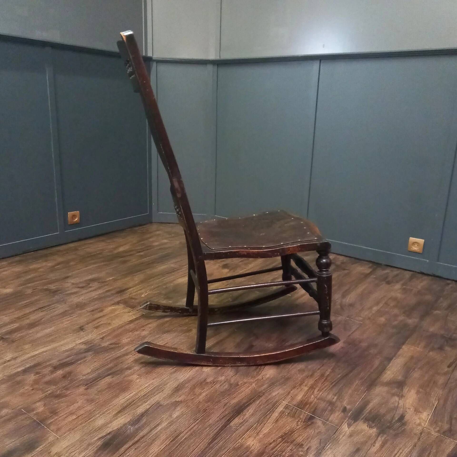 Antique English beech rocking chair cottage style