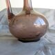 Carafe en verrerie de Biot de couleur violet mauve