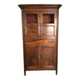 Armoire garde manger provençal ancien en noyer massif