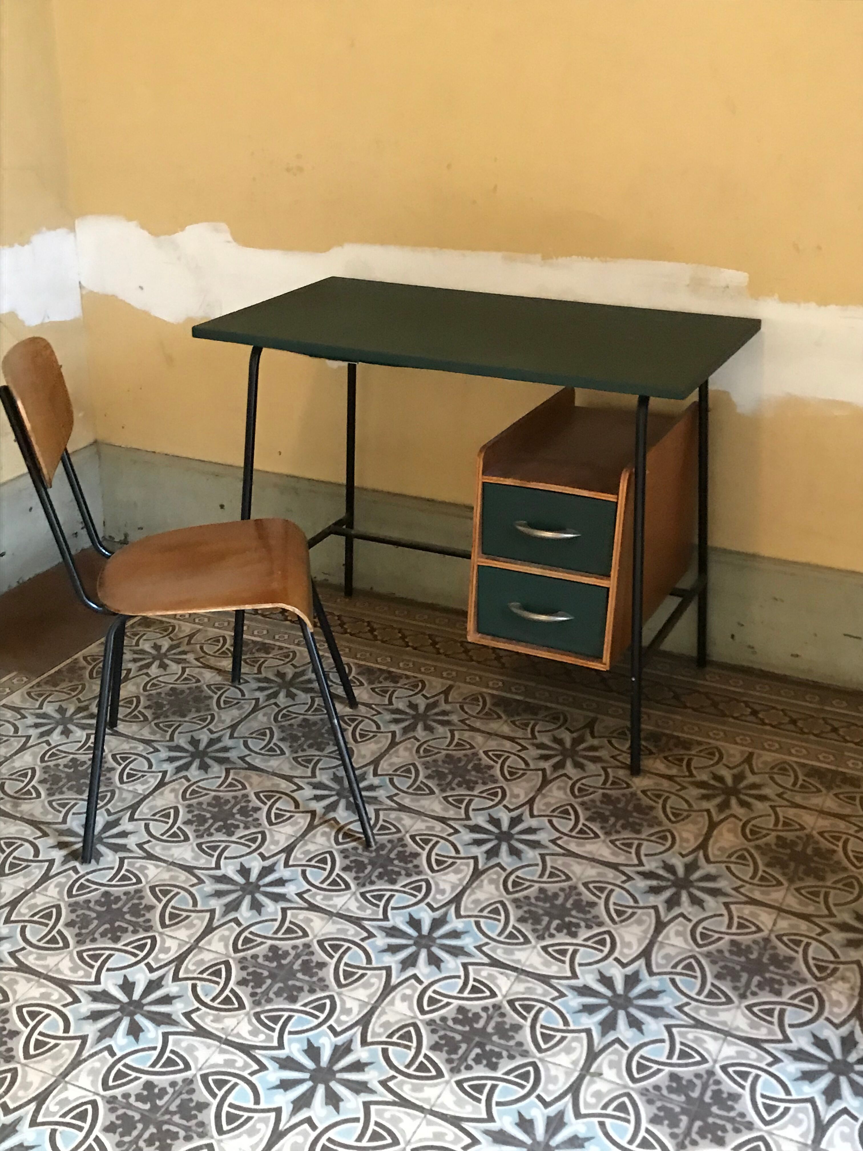 Ensemble bureau et sa chaise
