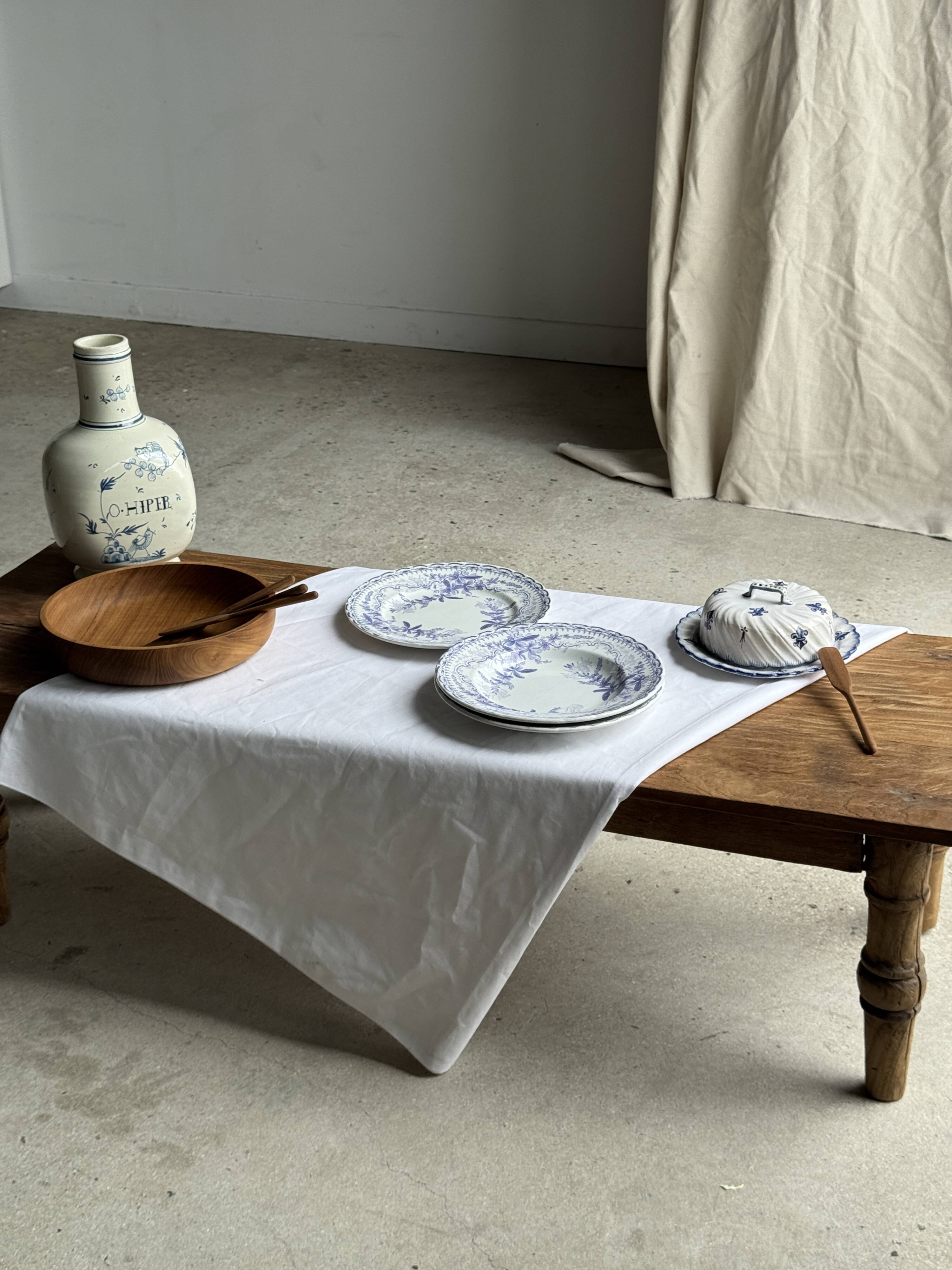 Set of 5 flat plates in earthenware with a lavender floral design H2 D22