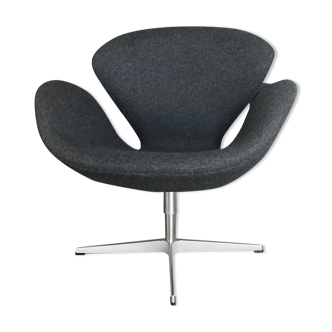 Swan armchair by Arne Jacobsen for Fritz Hansen, Denmark