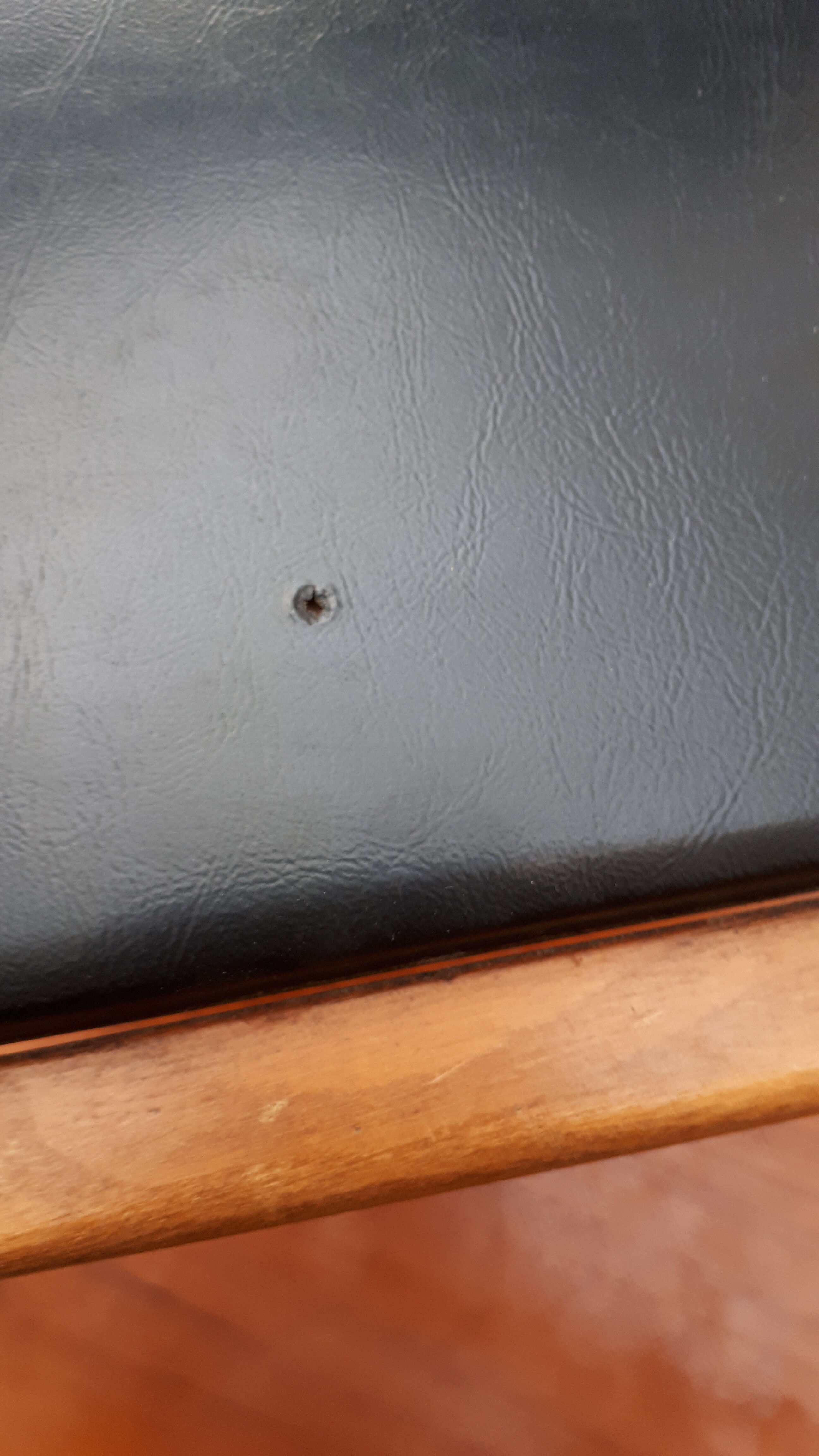 Lot of 6 Scandinavian chairs