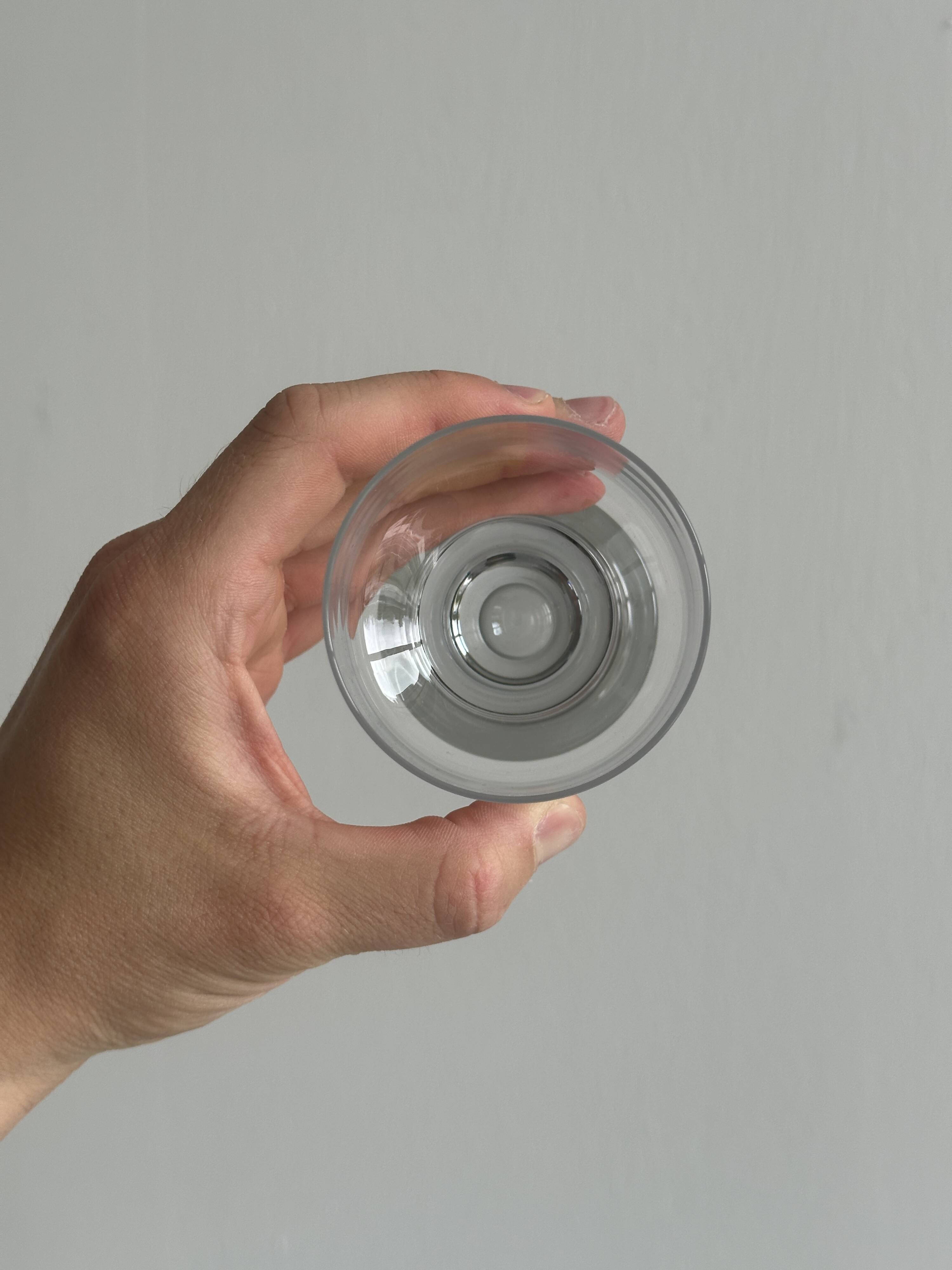 4 verres à eau design en verre épais