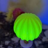 Art Deco lamp in uraline