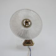 Paire d'appliques en laiton et en verre