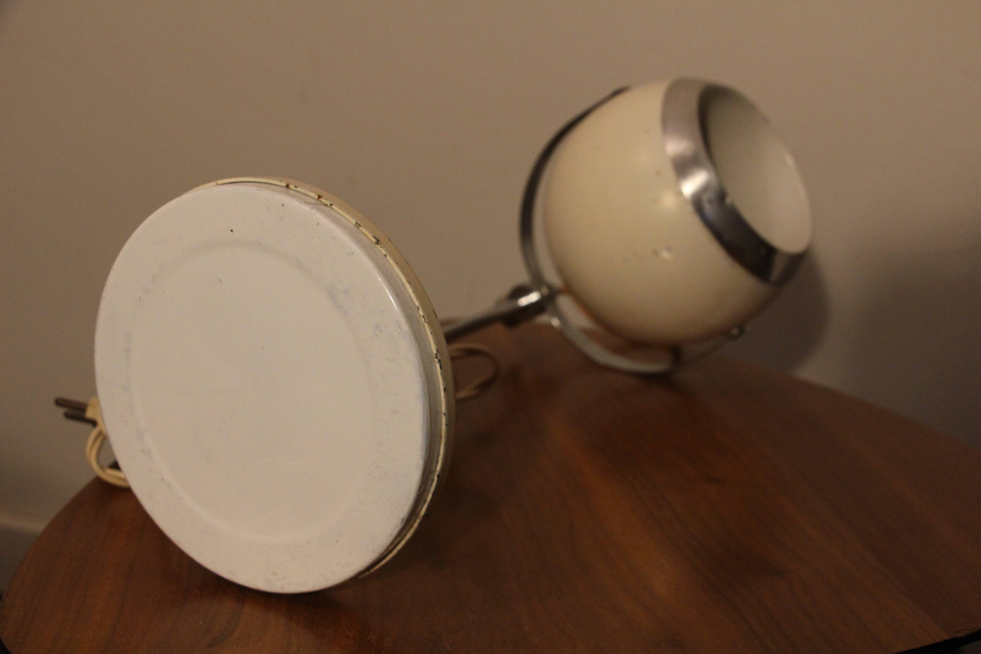 White eyeball desk lamp 60's