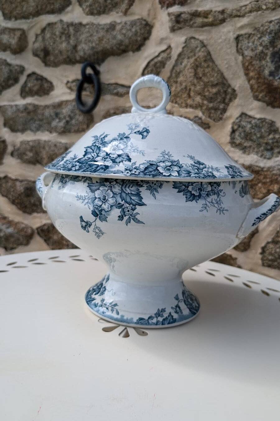 Large Marie Louise iron earth soup tureen