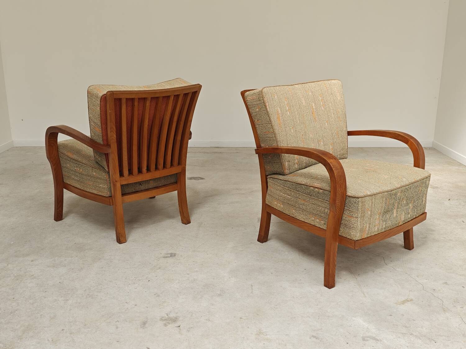 Pair of Krasna Jizba Art Deco solid wood armchairs