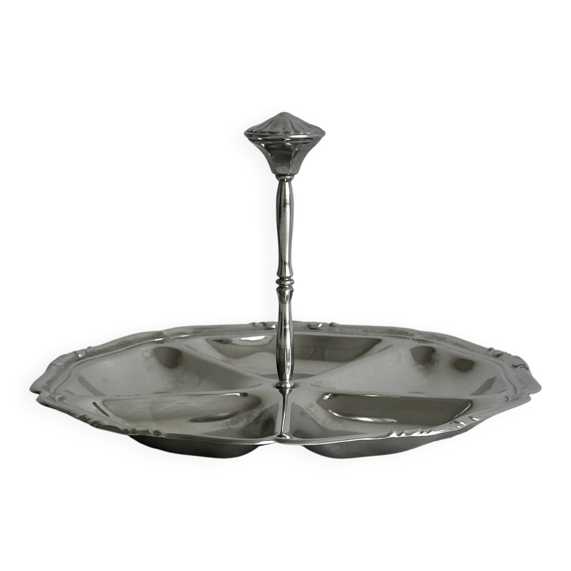 Round compartmented dish in polished stainless steel