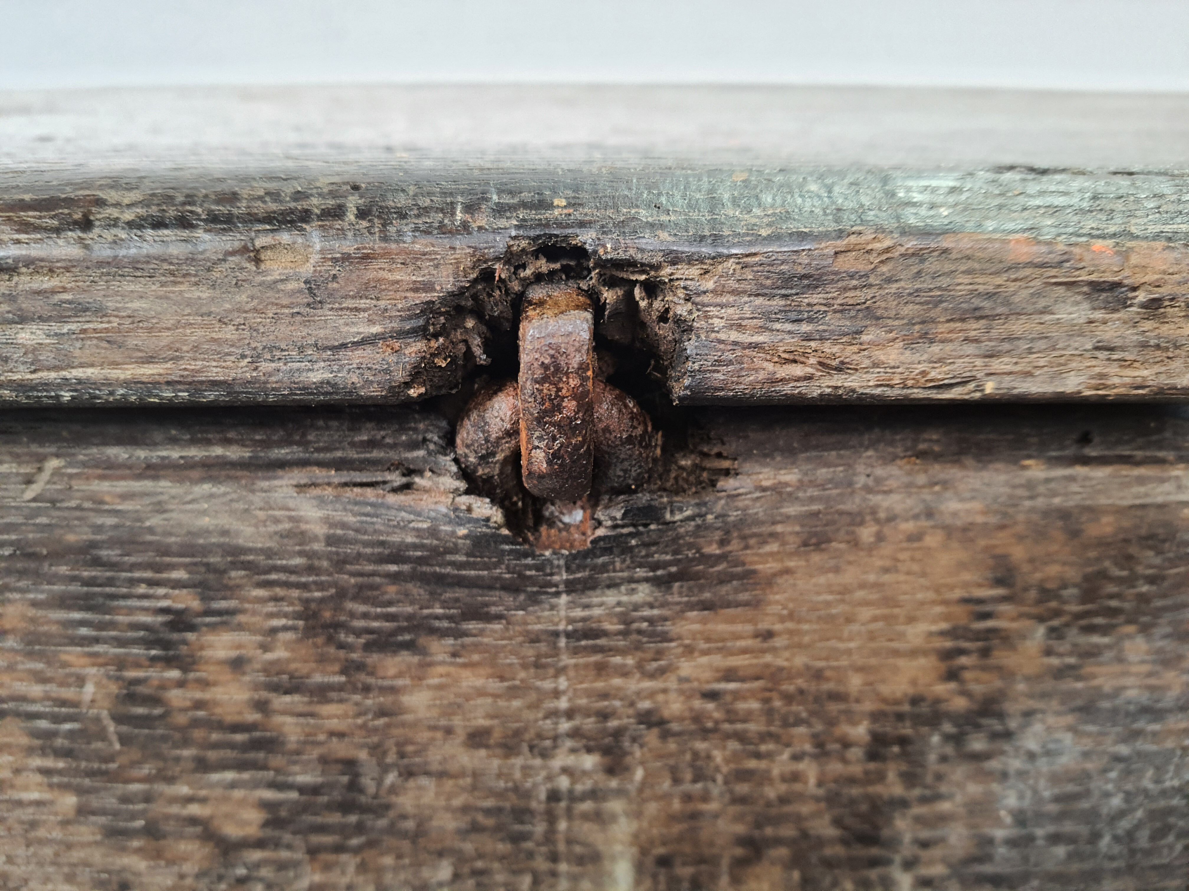 Maie ancient early 18th solid oak