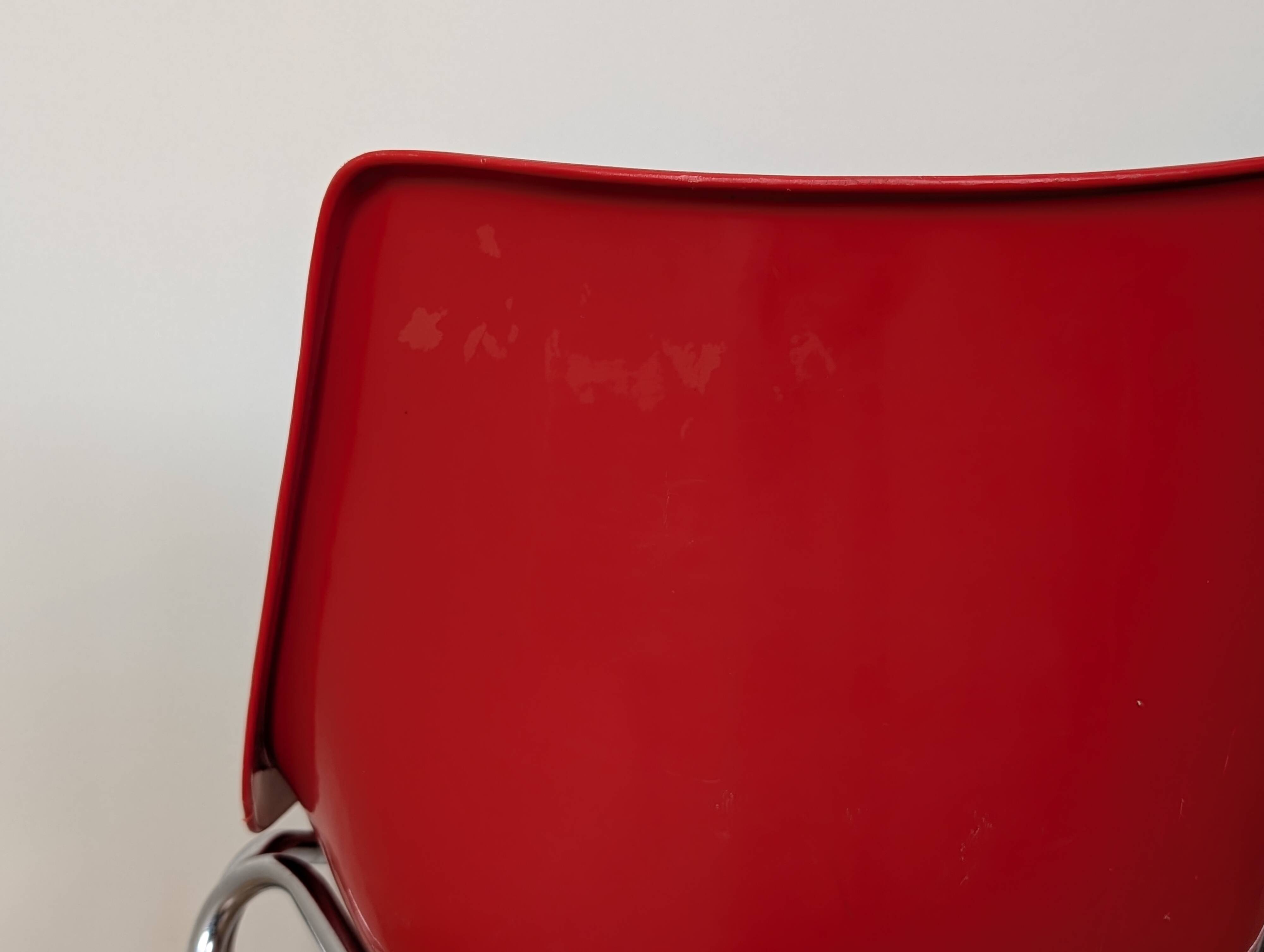 Lafargue L202 stackable chairs