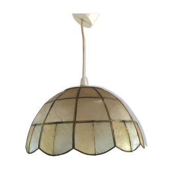 Mother-of-pearl pendant lamp
