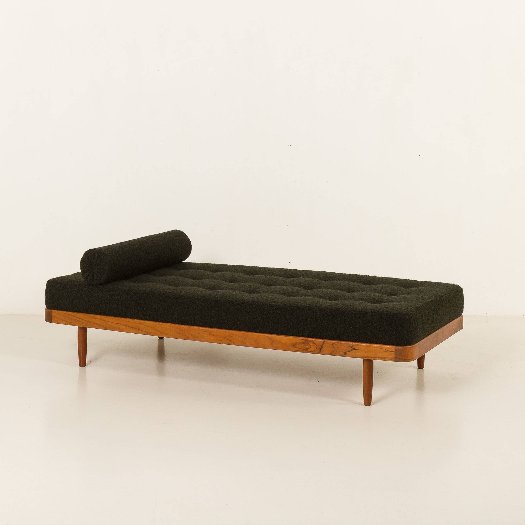 Danish teak daybed in thick boucle fabric, 1960s