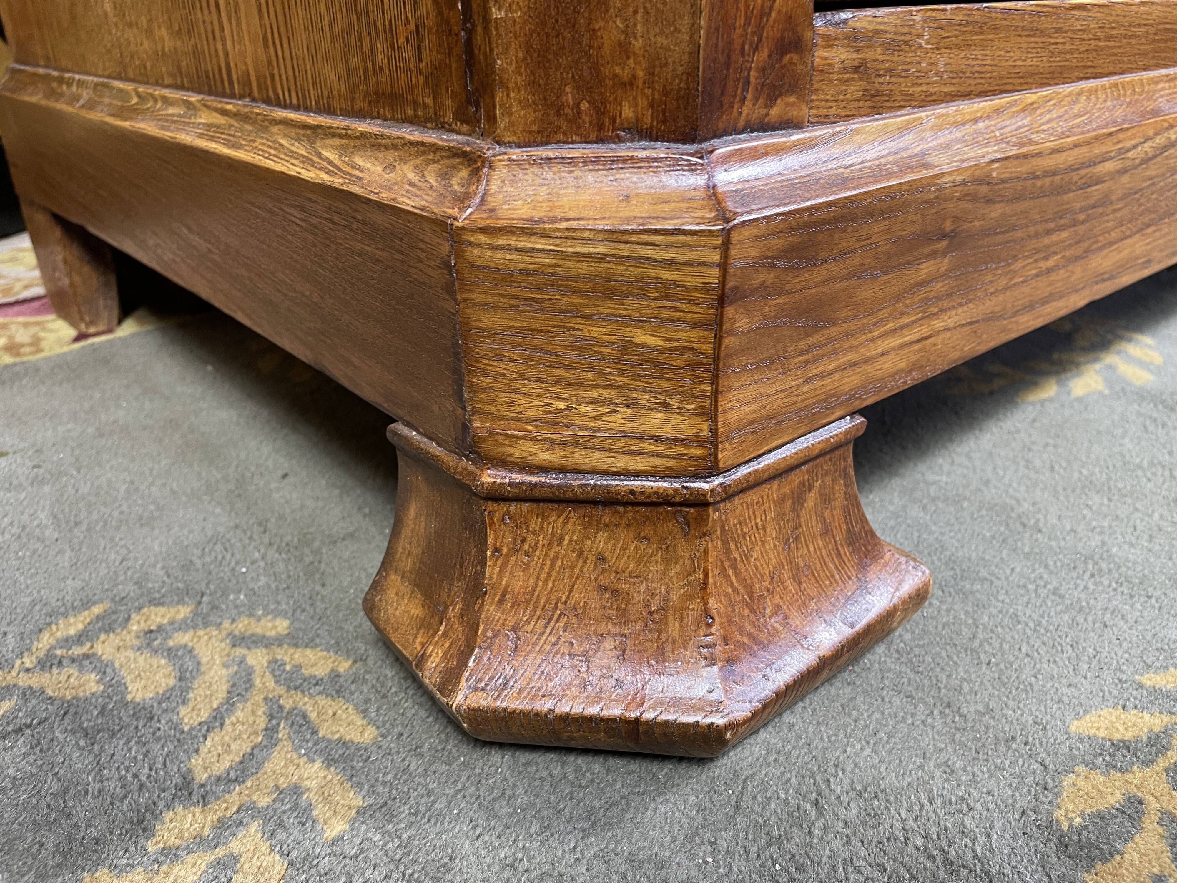 Louis Philippe period dresser in walnut ronce and solid ash