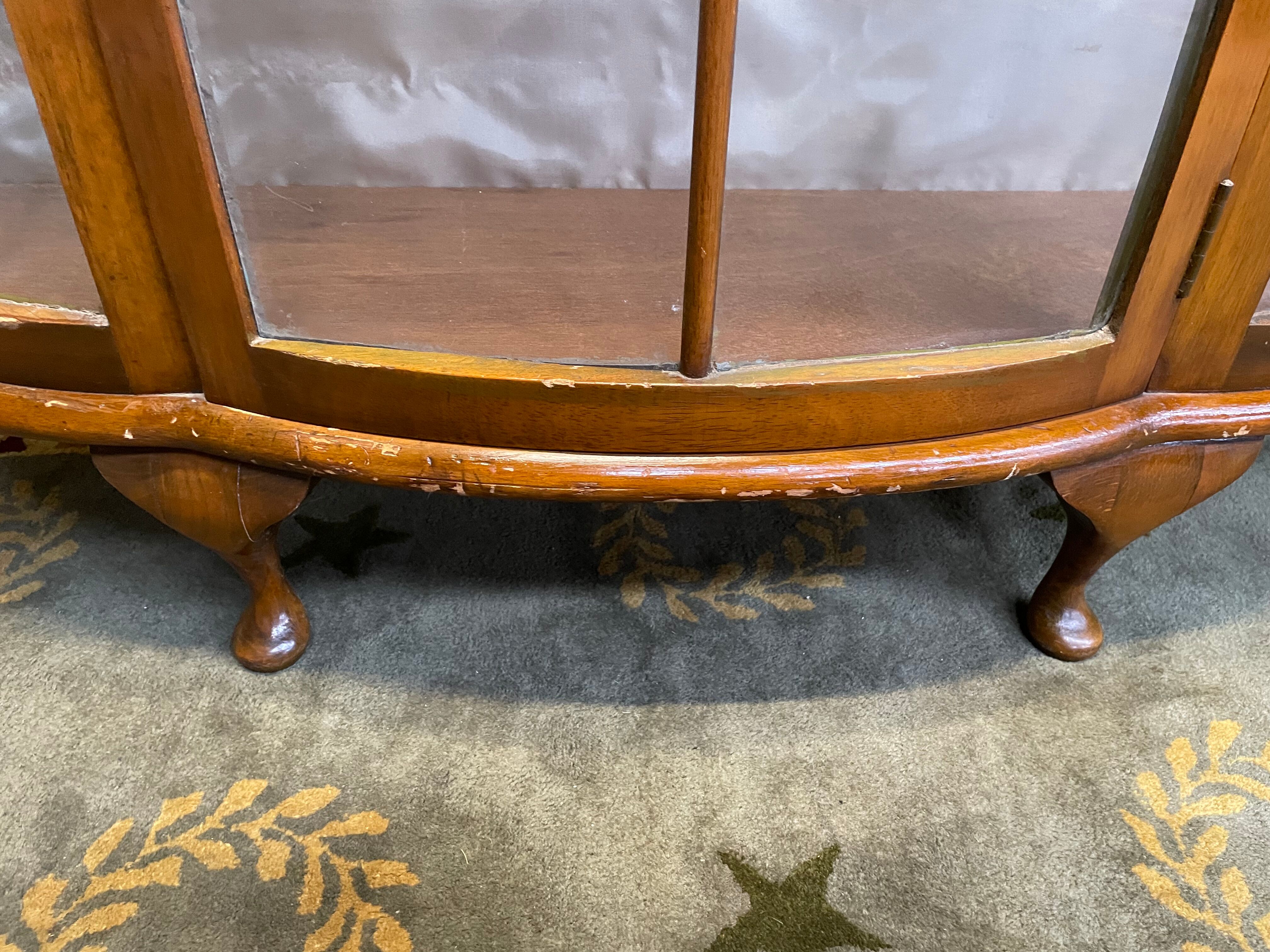 English showcase chippendale