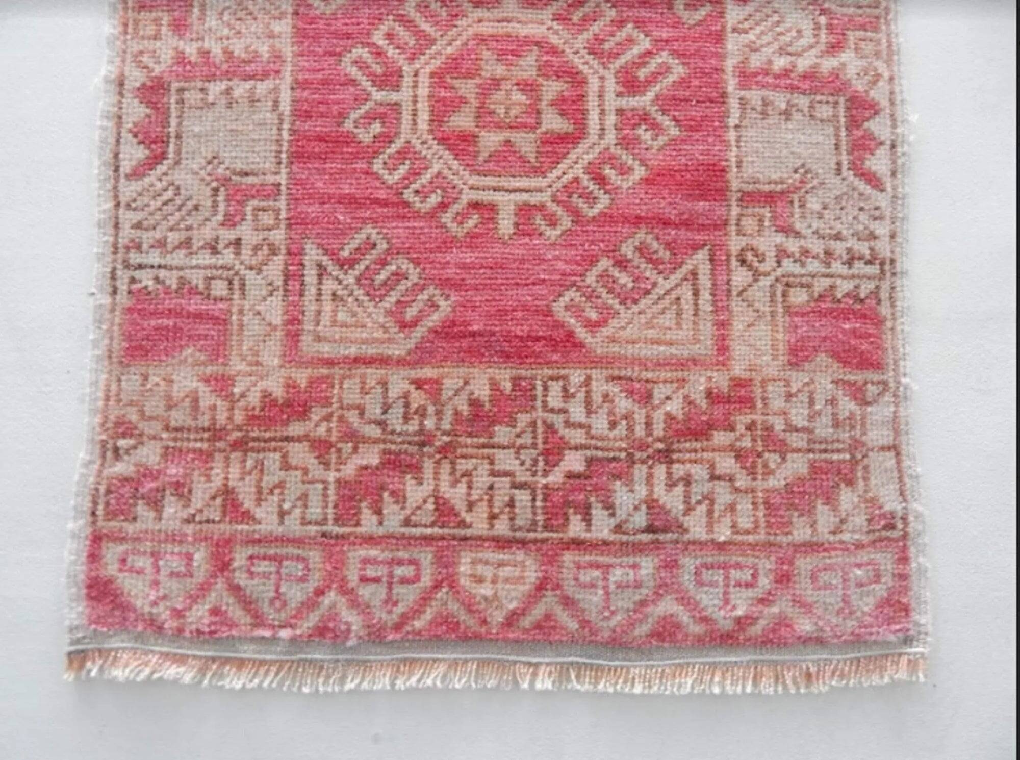 Vintage Turkish Oushak rug 57x104 cm