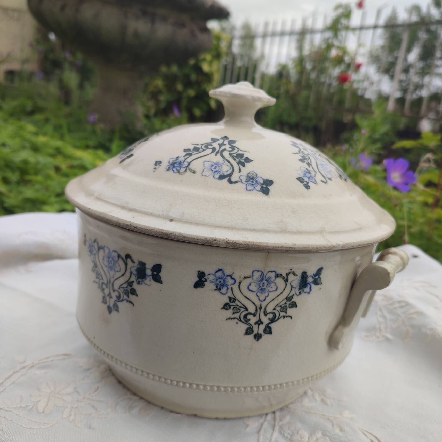 Art Deco tureen earth steel Saint Uze