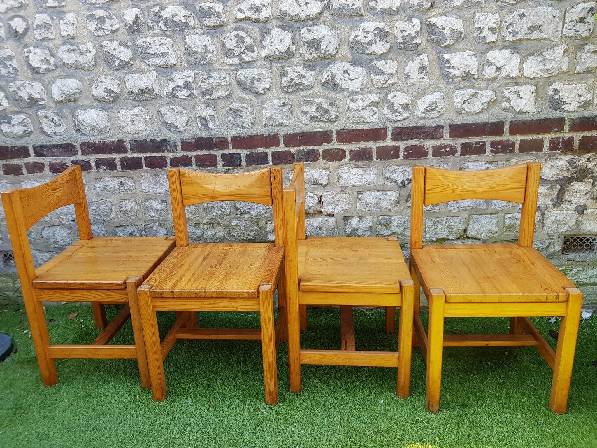 Model chairs "Hongisto" by Ilmari Tapiovaara 1963