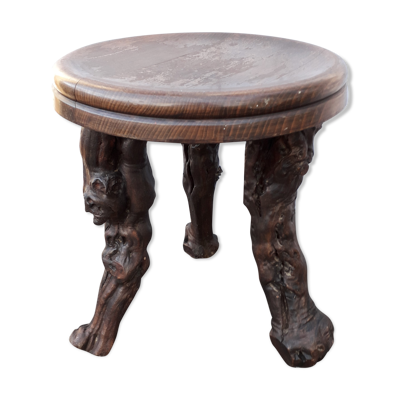 Tabouret tripode brutaliste
