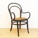 Fauteuil en bois courbé avec assise grillagée