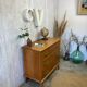 Commode vintage pieds compas