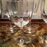 Set of 5 faceted crystal liqueur glasses with pearl legs