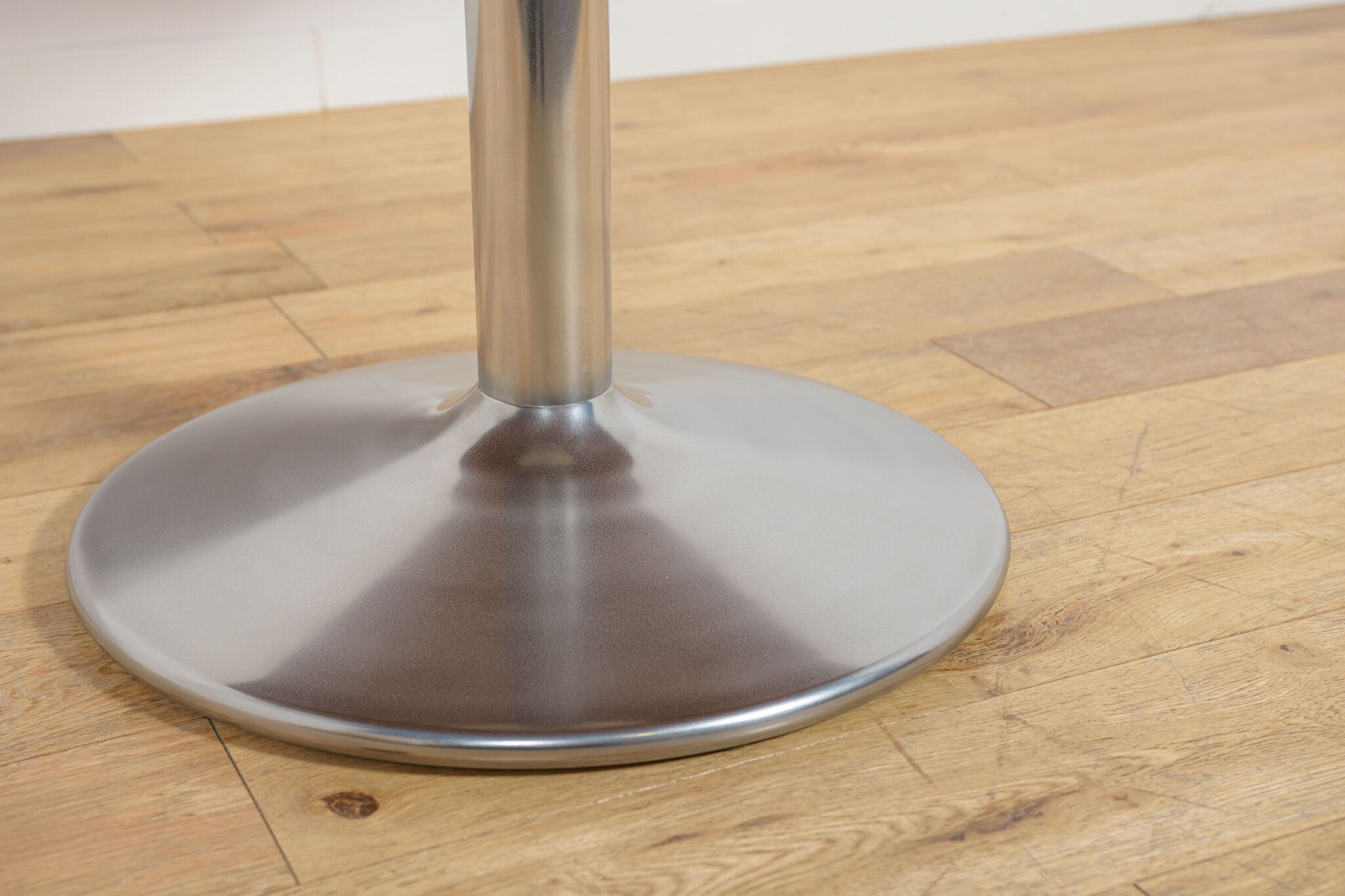 Mid-Century Round Walnut Dining Table, Denmark, 1970s