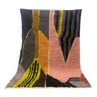 Traditional handwoven Berber rug, size 140 x 260 cm