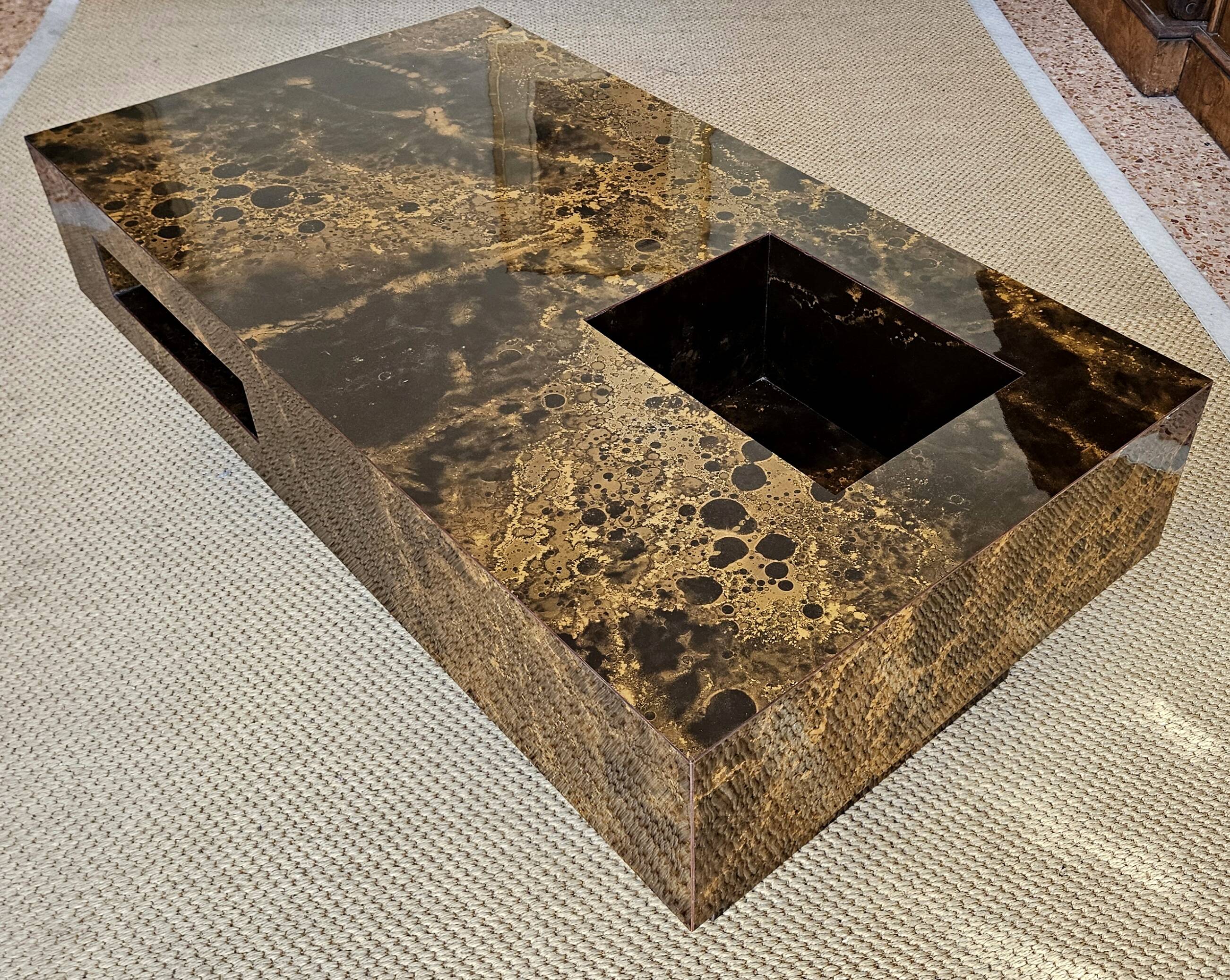 Table basse Laque de Chine - Pièce unique ébeniste Paris - années 80