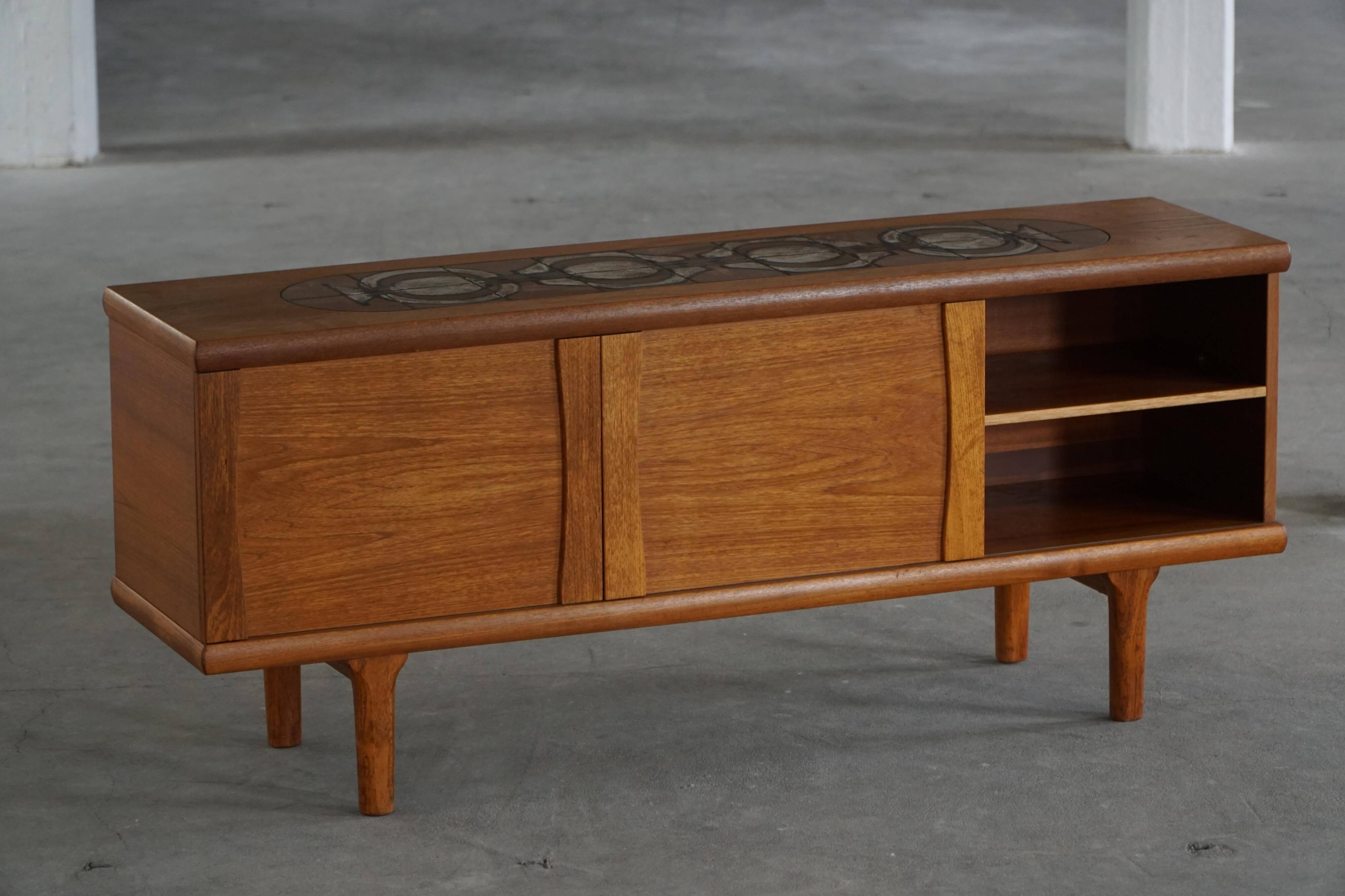 Hansen & Pedersen, independent teak credenza from mid-century modern, 1960s.