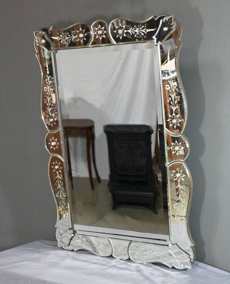 Venetian Murano Glass Mirror, Italy – Early 20th Century
