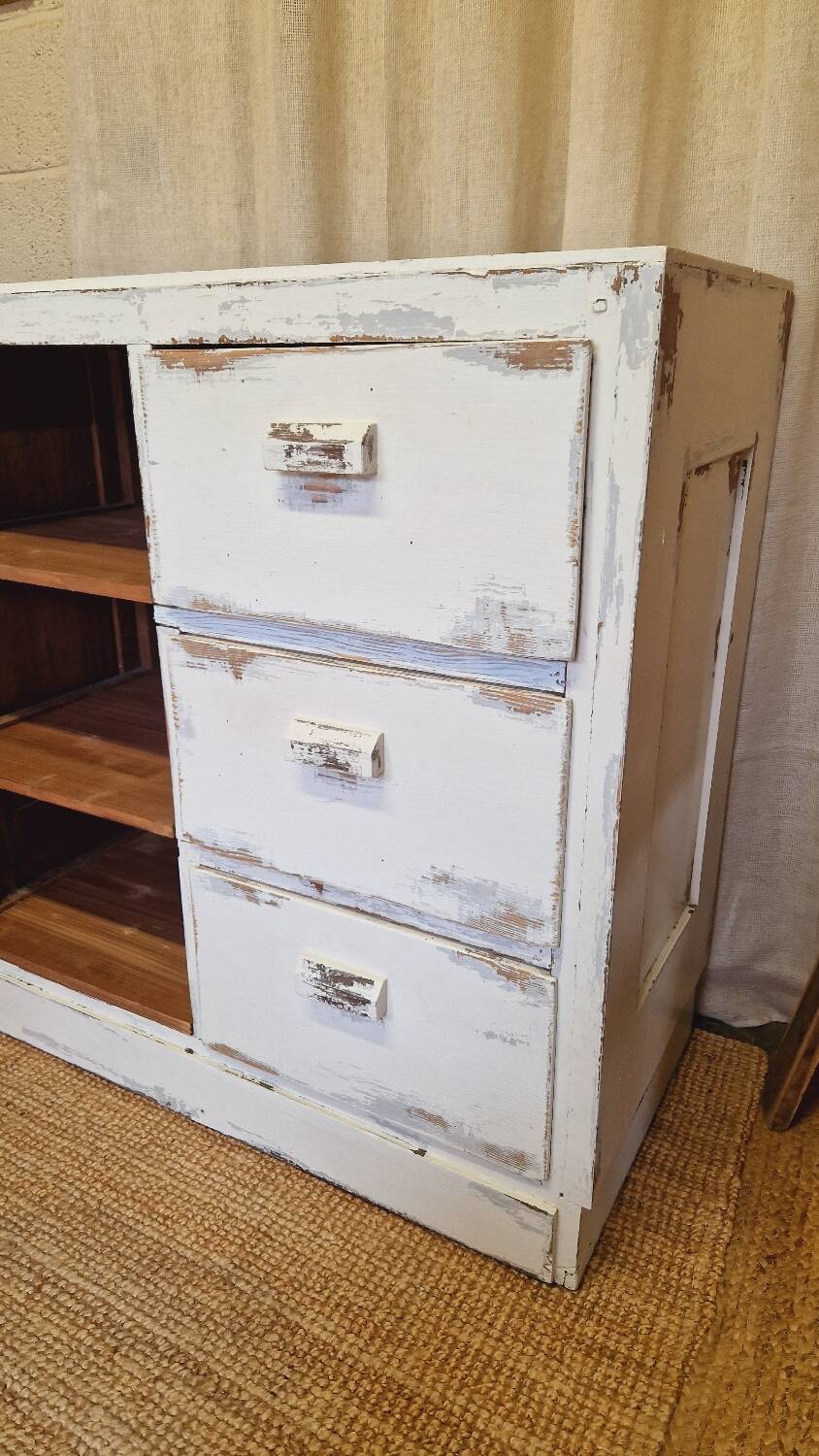 Professional sideboard