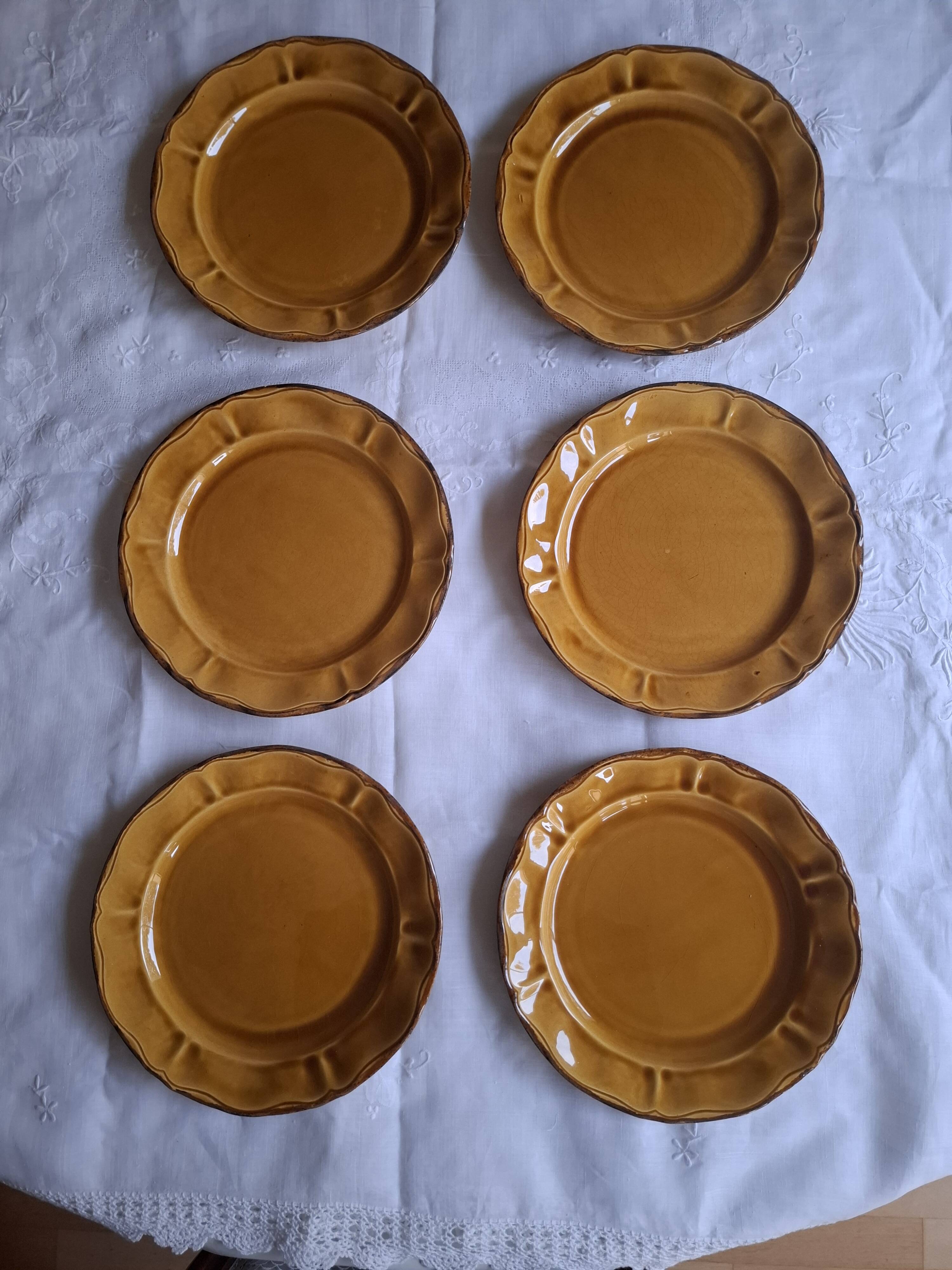 6 ochre earthenware plates from Haute Provence
