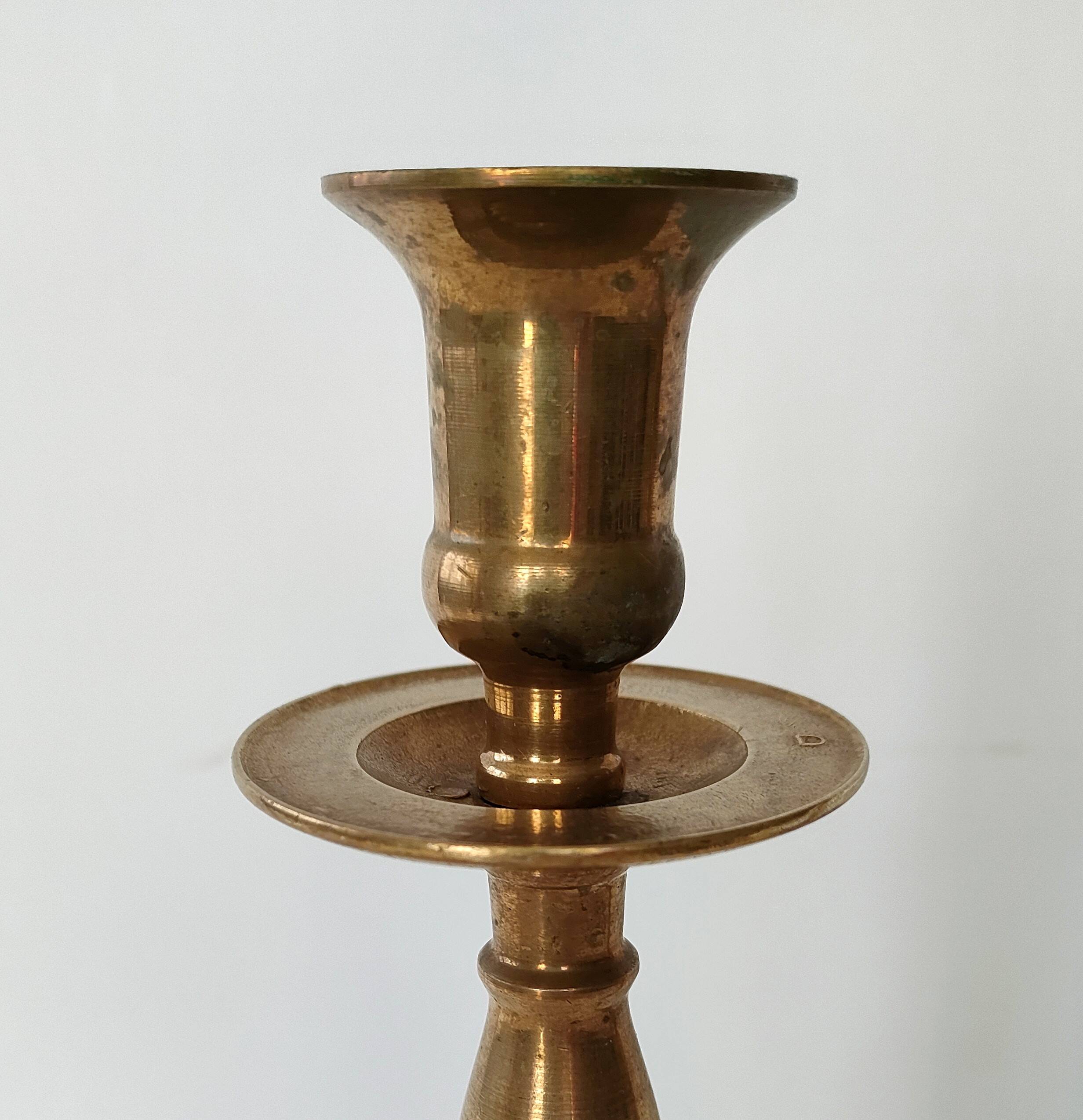 Pair of tripod candlesticks with lion's paws - Napoleon III - 19th century