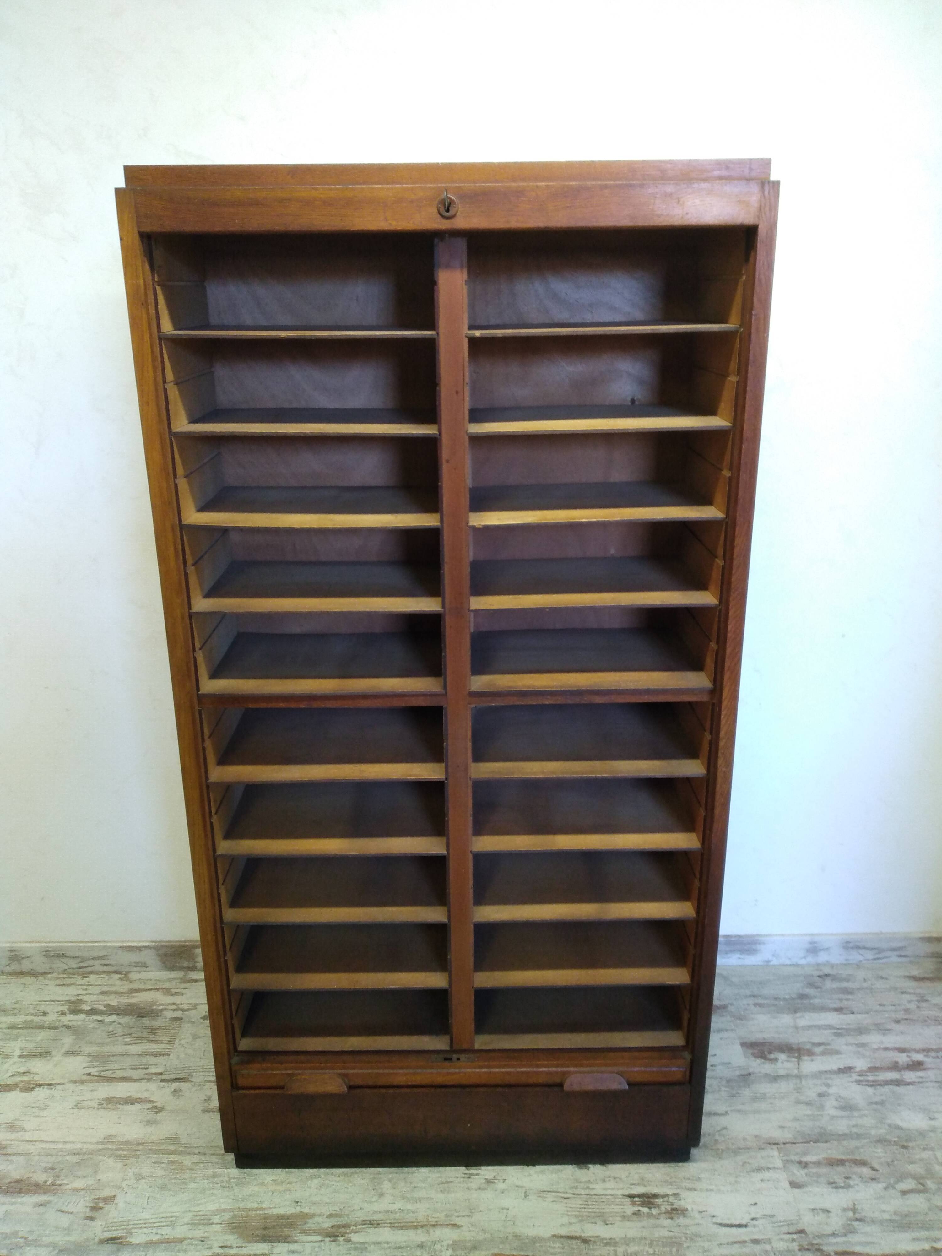 Old curtain binder