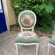 Paire de chaises médaillon