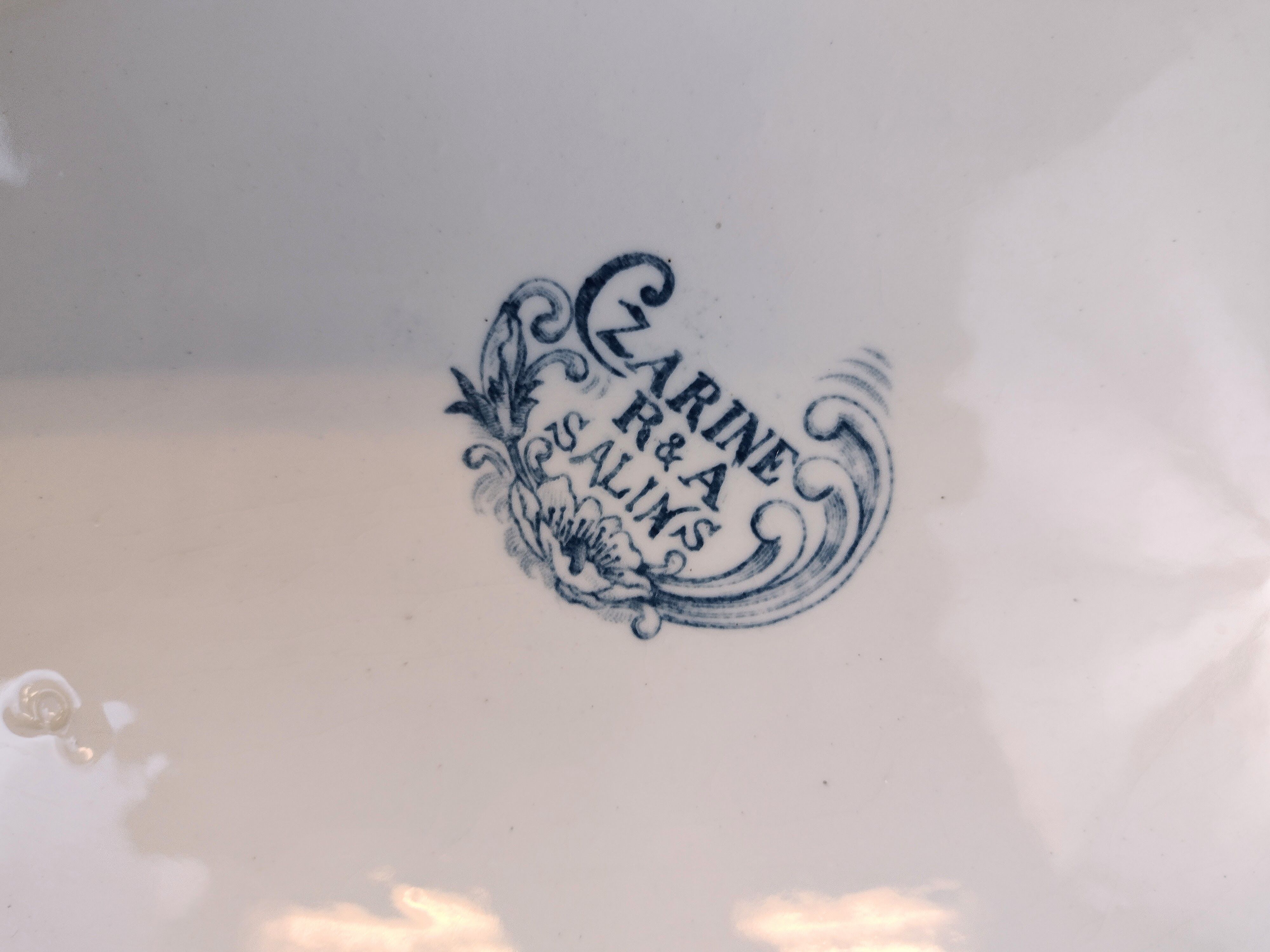 Oval flat model zarine salins