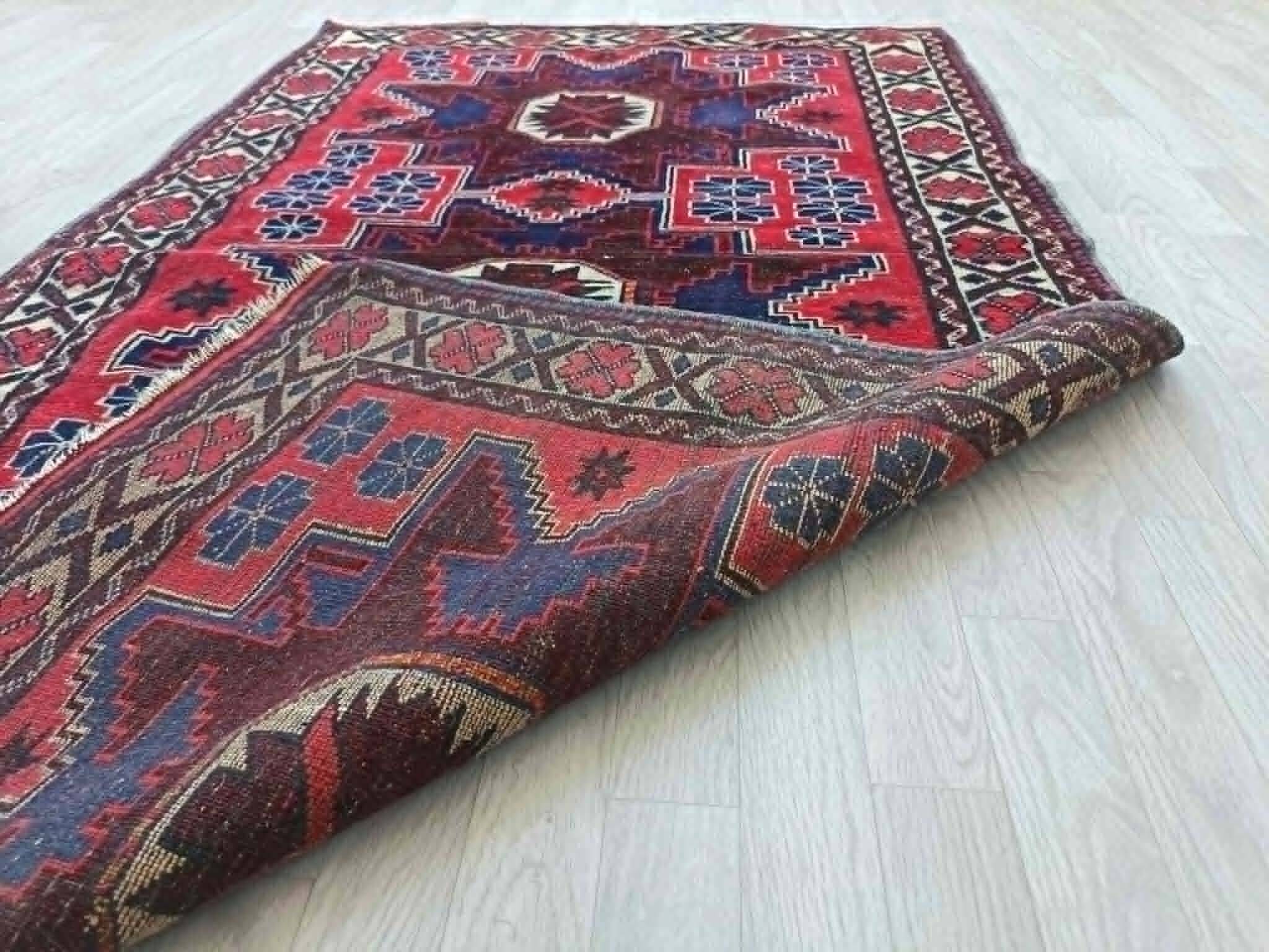 Tapis Kars fait main