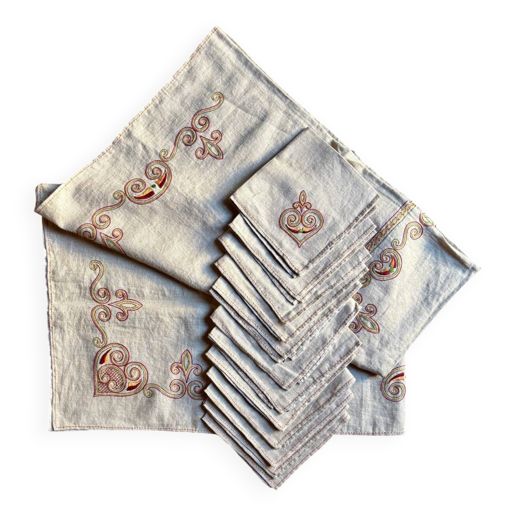Embroidered hemp tablecloth and 12 napkins