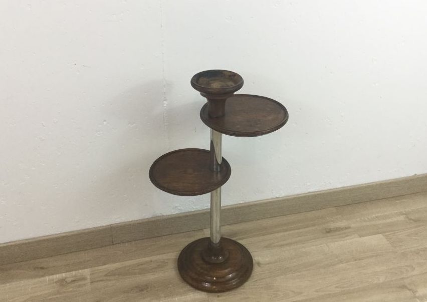 Ashtray on foot art deco