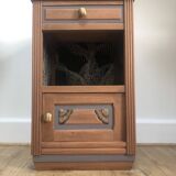 Adorable table de chevet en bois