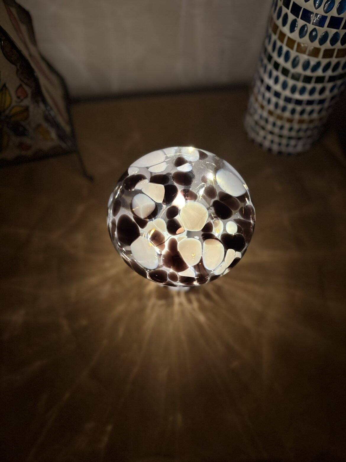 Mosaic black and white glass mushroom lamp