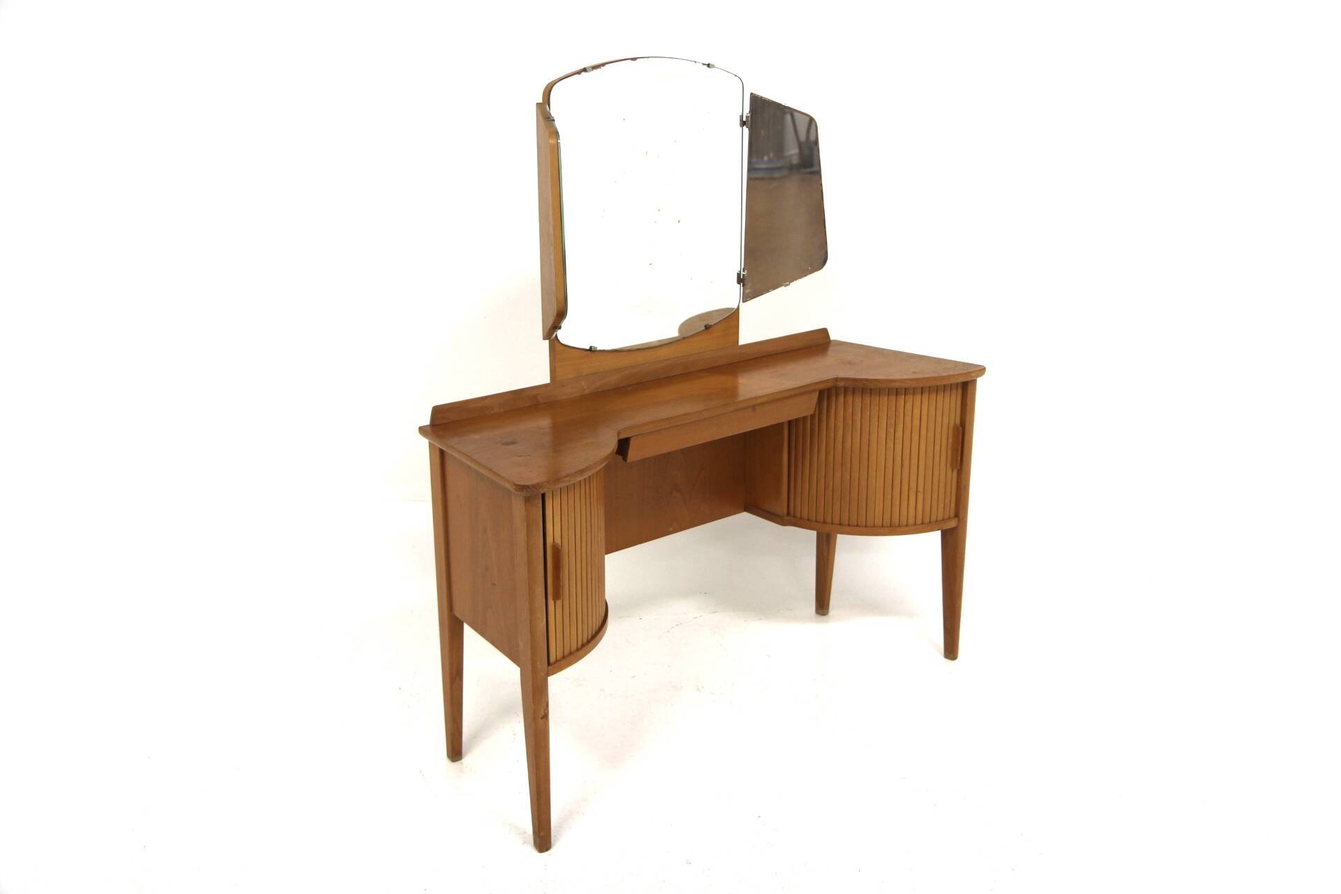 Scandinavian elm dressing table, Swedish Modern, Sweden, 1940