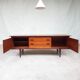 Enfilade par A. Younger en teck