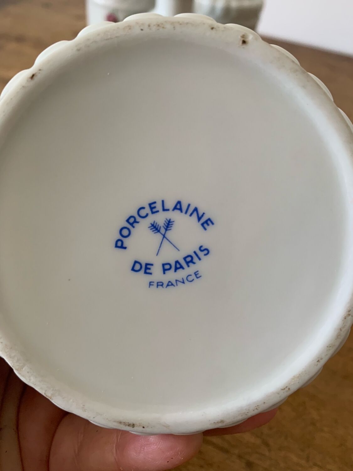 Porcelain set for bathroom