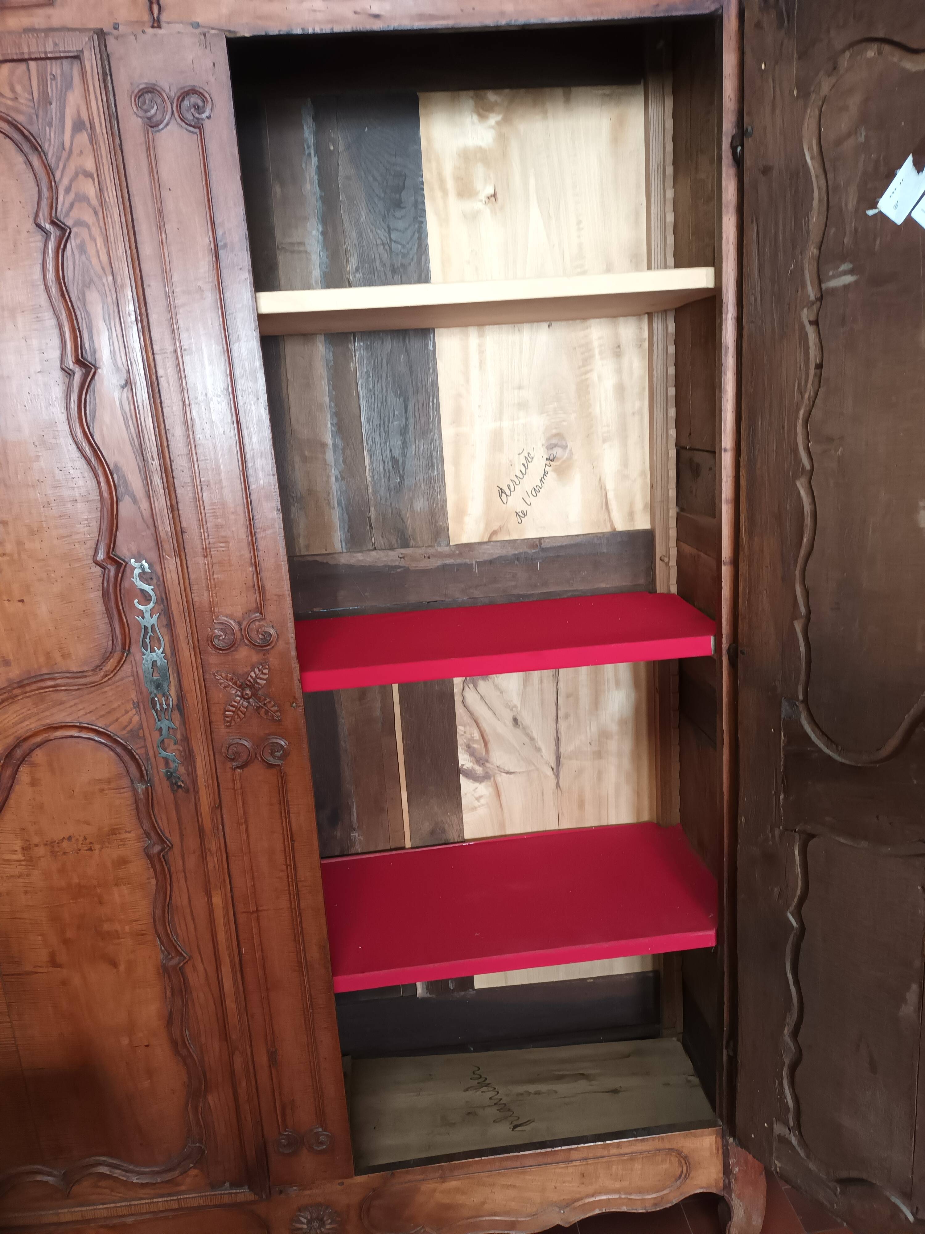 Armoire