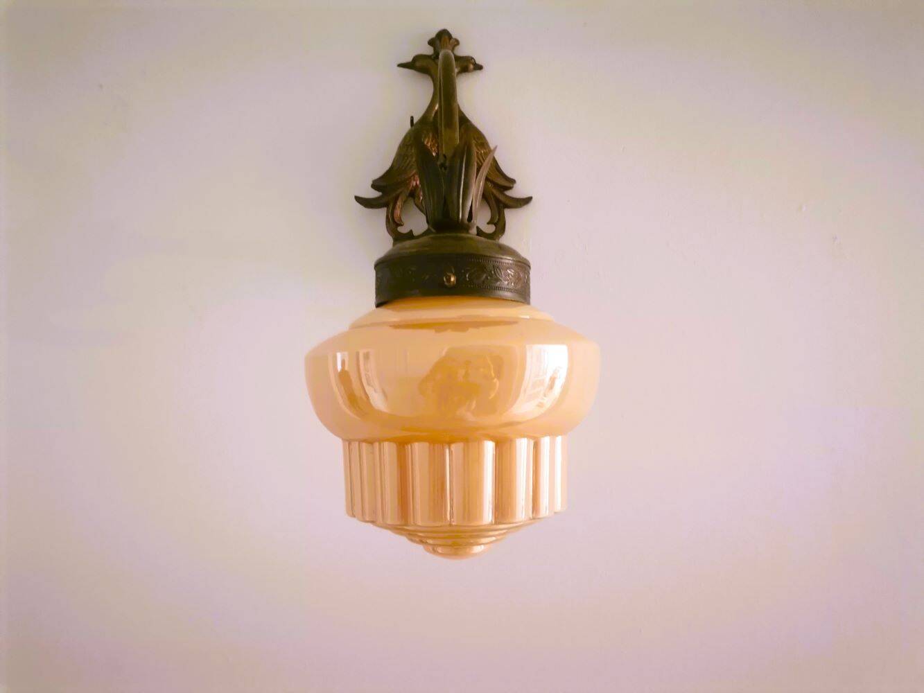Art Deco iridescent glass and cast iron birds wall lamp 1940s