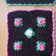 Set of 2 placemats in relief flowers crocheted vintage 70's hands